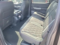 Ford F-150 XLT 4WD SuperCrew 5.5' Box 2025