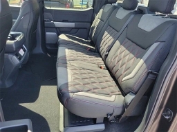 Ford F-150 XLT 4WD SuperCrew 5.5' Box 2025