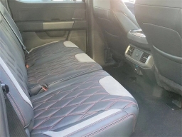 Ford F-150 XLT 4WD SuperCrew 5.5' Box 2025