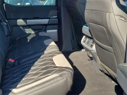 Ford F-150 XLT 4WD SuperCrew 5.5' Box 2025