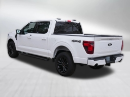 Ford F-150 XLT 4WD SuperCrew 5.5' Box 2025