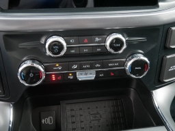 Ford F-150 XLT 4WD SuperCrew 5.5' Box 2025