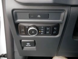 Ford F-150 XLT 4WD SuperCrew 5.5' Box 2025