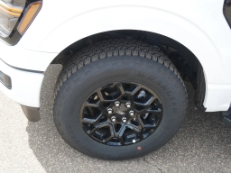 Ford F-150 XLT 4WD SuperCrew 5.5' Box 2025