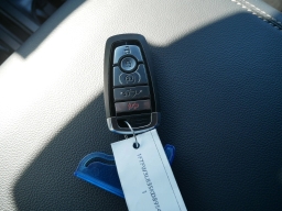 Ford F-150 XLT 4WD SuperCrew 5.5' Box 2025