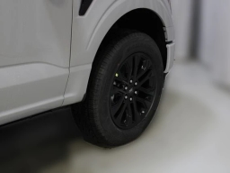 Ford F-150 XLT 4WD SuperCrew 5.5' Box 2026