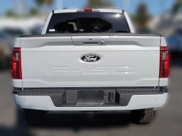 Ford F-150 XLT 4WD SuperCrew 5.5' Box 2025