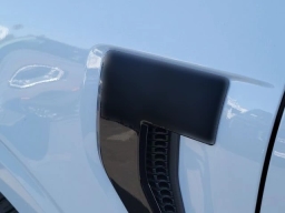 Ford F-150 XLT 4WD SuperCrew 5.5' Box 2025