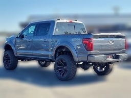 Ford F-150 XLT 4WD SuperCrew 5.5' Box 2025