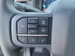 Ford F-150 XLT 4WD SuperCrew 5.5' Box 2025