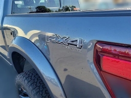 Ford F-150 XLT 4WD SuperCrew 5.5' Box 2025