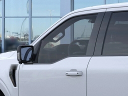 Ford F-150 XLT 4WD SuperCrew 5.5' Box 2025