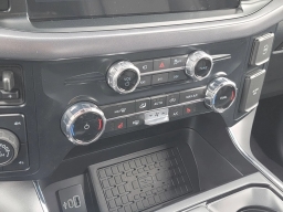 Ford F-150 XLT 4WD SuperCrew 5.5' Box 2025