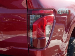 Ford F-150 XLT 4WD SuperCrew 5.5' Box 2025