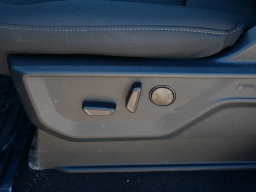 Ford F-150 XLT 4WD SuperCrew 5.5' Box 2025