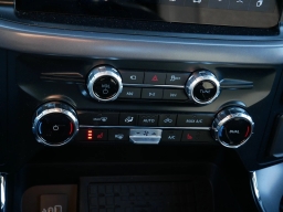 Ford F-150 XLT 4WD SuperCrew 5.5' Box 2025