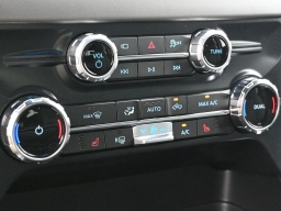 Ford F-150 XLT 4WD SuperCrew 5.5' Box 2025