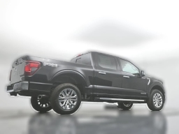 Ford F-150 XLT 4WD SuperCrew 5.5' Box 2025