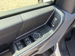 Ford F-150 XLT 4WD SuperCrew 5.5' Box 2025