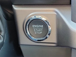 Ford F-150 XLT 4WD SuperCrew 5.5' Box 2025