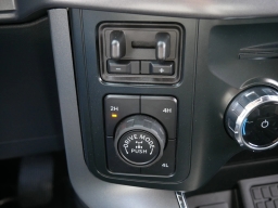 Ford F-150 XLT 4WD SuperCrew 5.5' Box 2025