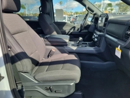 Ford F-150 XLT 4WD SuperCrew 5.5' Box 2025