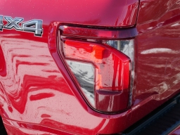 Ford F-150 XLT 4WD SuperCrew 5.5' Box 2025