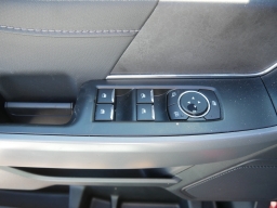 Ford F-150 XLT 4WD SuperCrew 5.5' Box 2025