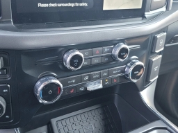 Ford F-150 XLT 4WD SuperCrew 5.5' Box 2025