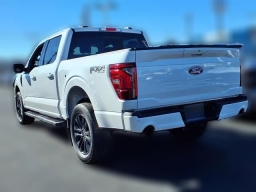 Ford F-150 LARIAT 4WD SuperCrew 5.5' Box 2026