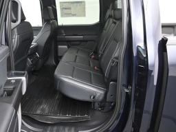 Ford F-150 LARIAT 4WD SuperCrew 5.5' Box 2026