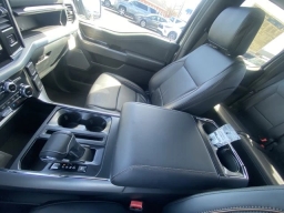 Ford F-150 LARIAT 4WD SuperCrew 5.5' Box 2026