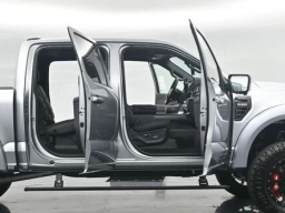 Ford F-150 LARIAT 4WD SuperCrew 5.5' Box 2025