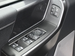 Ford F-150 LARIAT 4WD SuperCrew 5.5' Box 2025