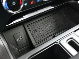 Ford F-150 LARIAT 4WD SuperCrew 5.5' Box 2025