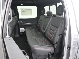 Ford F-150 LARIAT 4WD SuperCrew 5.5' Box 2025