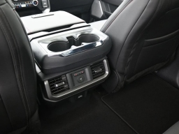 Ford F-150 LARIAT 4WD SuperCrew 5.5' Box 2025