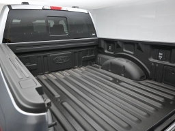 Ford F-150 LARIAT 4WD SuperCrew 5.5' Box 2025