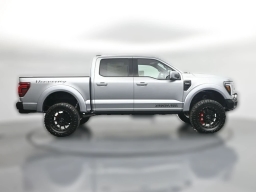 Ford F-150 LARIAT 4WD SuperCrew 5.5' Box 2025