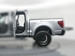 Ford F-150 LARIAT 4WD SuperCrew 5.5' Box 2025