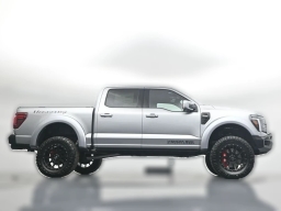 Ford F-150 LARIAT 4WD SuperCrew 5.5' Box 2025