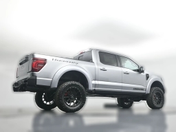 Ford F-150 LARIAT 4WD SuperCrew 5.5' Box 2025