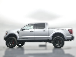 Ford F-150 LARIAT 4WD SuperCrew 5.5' Box 2025