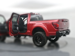 Ford F-150 LARIAT 4WD SuperCrew 5.5' Box 2025