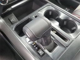 Ford F-150 LARIAT 4WD SuperCrew 5.5' Box 2025