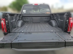 Ford F-150 LARIAT 4WD SuperCrew 5.5' Box 2025