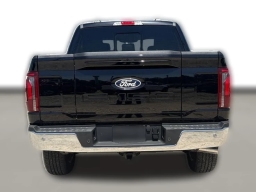 Ford F-150 LARIAT 4WD SuperCrew 5.5' Box 2025