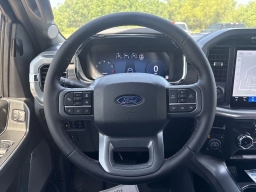 Ford F-150 LARIAT 4WD SuperCrew 5.5' Box 2025