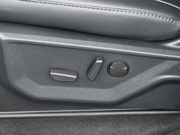 Ford F-150 LARIAT 4WD SuperCrew 5.5' Box 2026