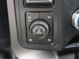 Ford F-150 LARIAT 4WD SuperCrew 5.5' Box 2026